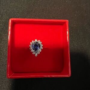 Elegant Blue Gemstone Ring